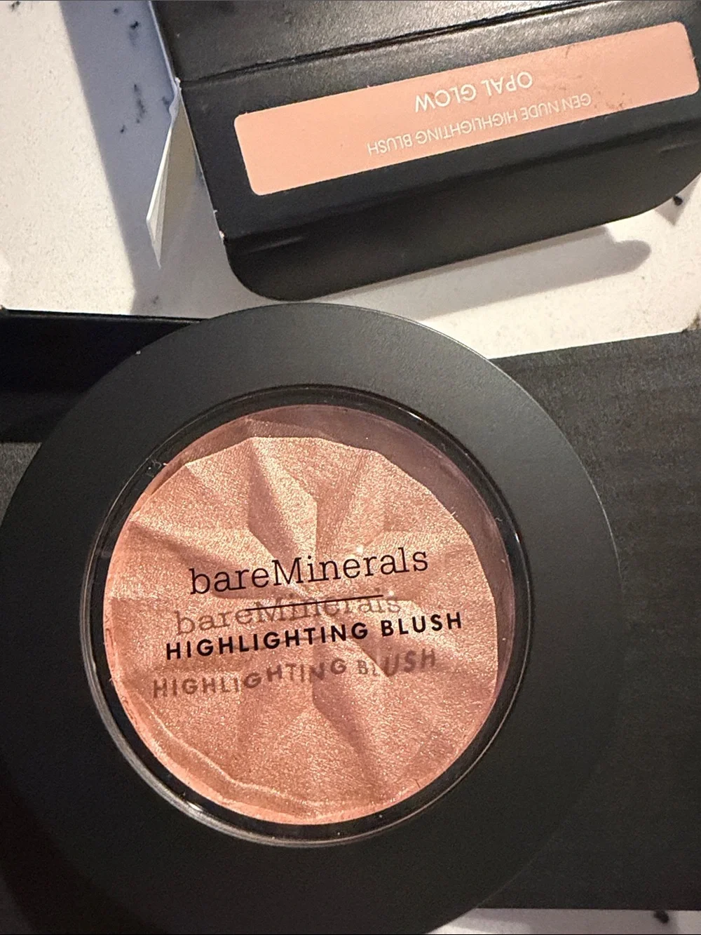 bareMinerals Gen Nude Highlighting Blush Compact - Black
